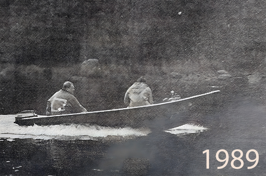 Näillä varusteilla mentiin Särkisaareen – ja ilman pelastusliivejä. Kuva: Luumäen Lehti 10.8.1989.
